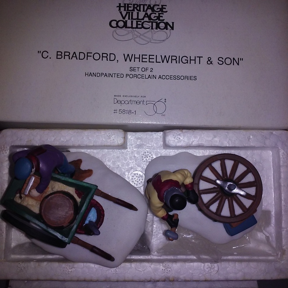 Dickens' Village C. Bradford, Wheelwright & Son